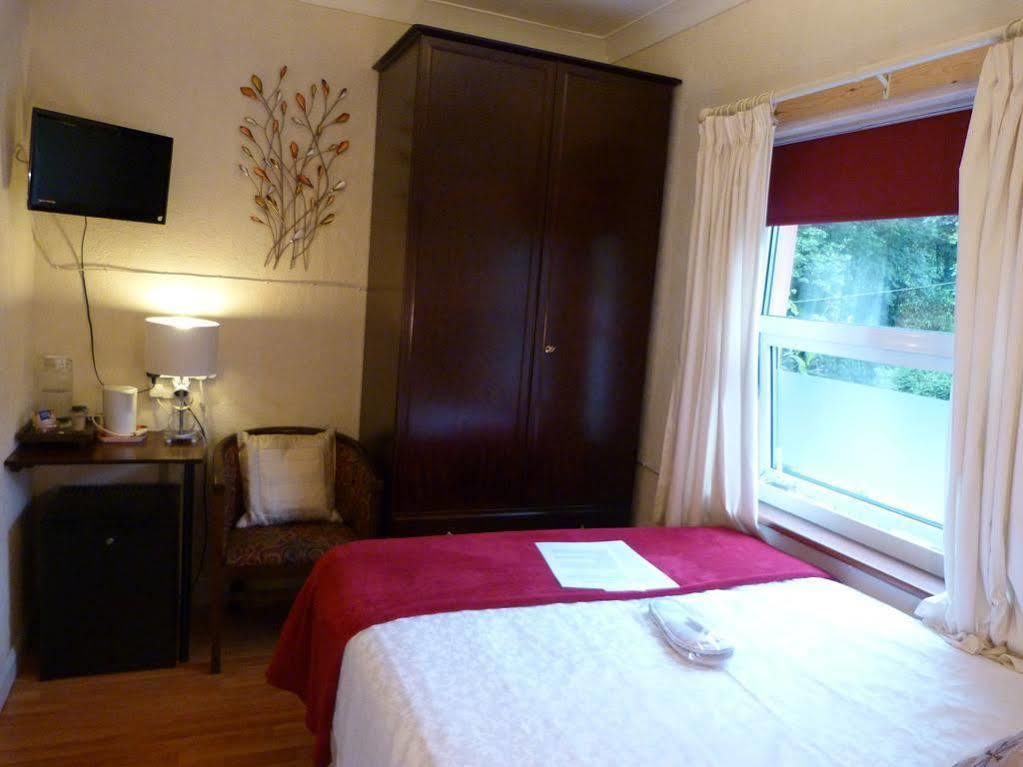 Отель Oaklands House - Adults Only Brading Экстерьер фото